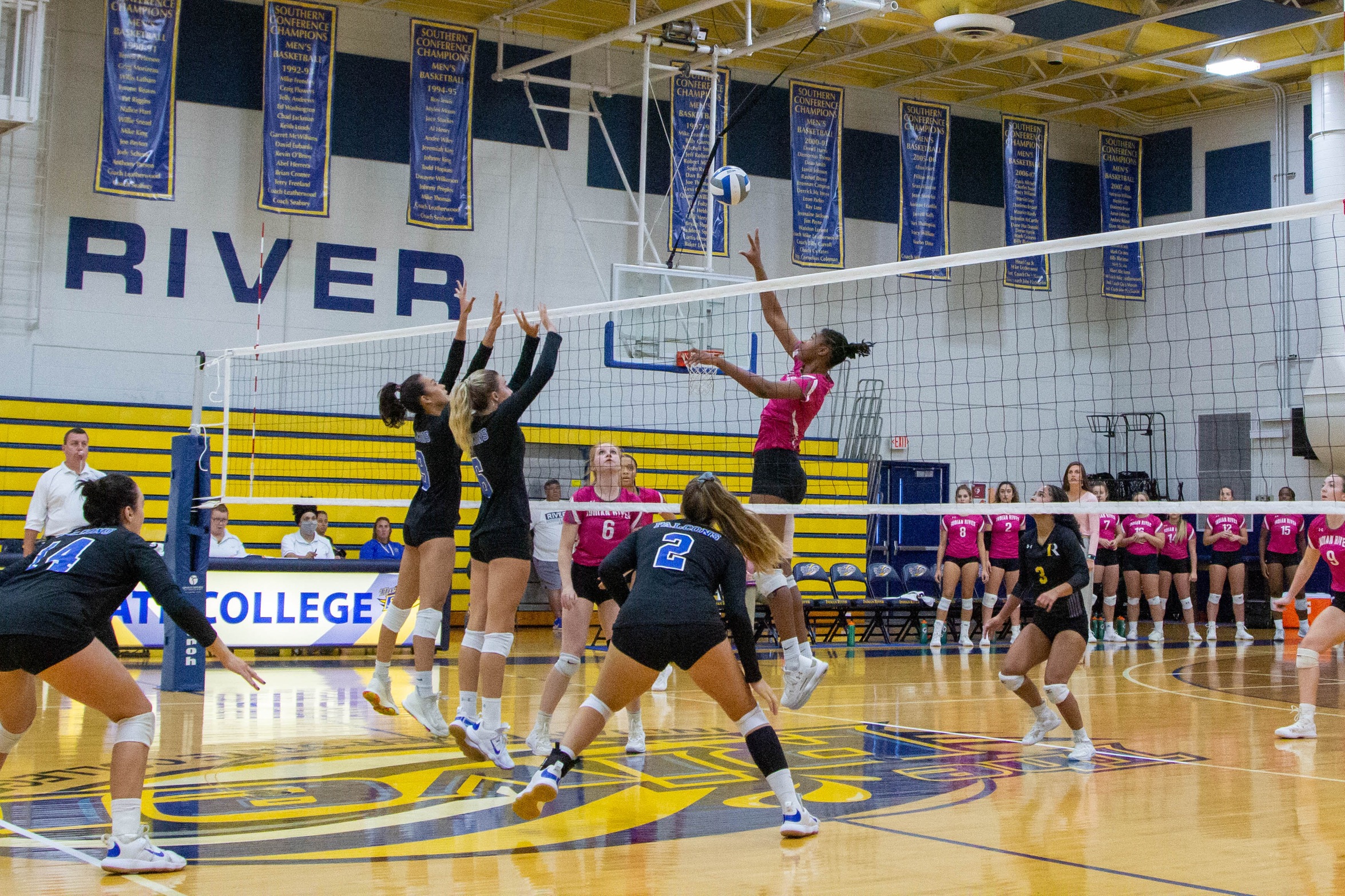 Pioneers Defeats Santa Fe